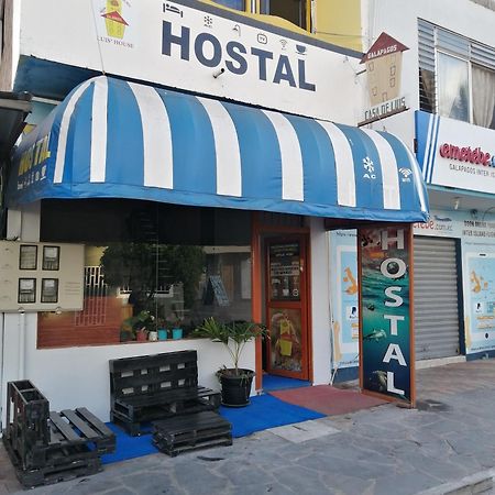Hostal La Casa De Luis Puerto Baquerizo Moreno Exterior foto