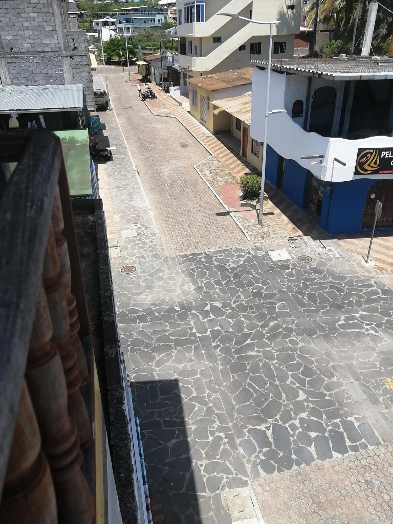 Hostal La Casa De Luis Puerto Baquerizo Moreno Exterior foto